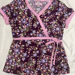 Scrub top. Small